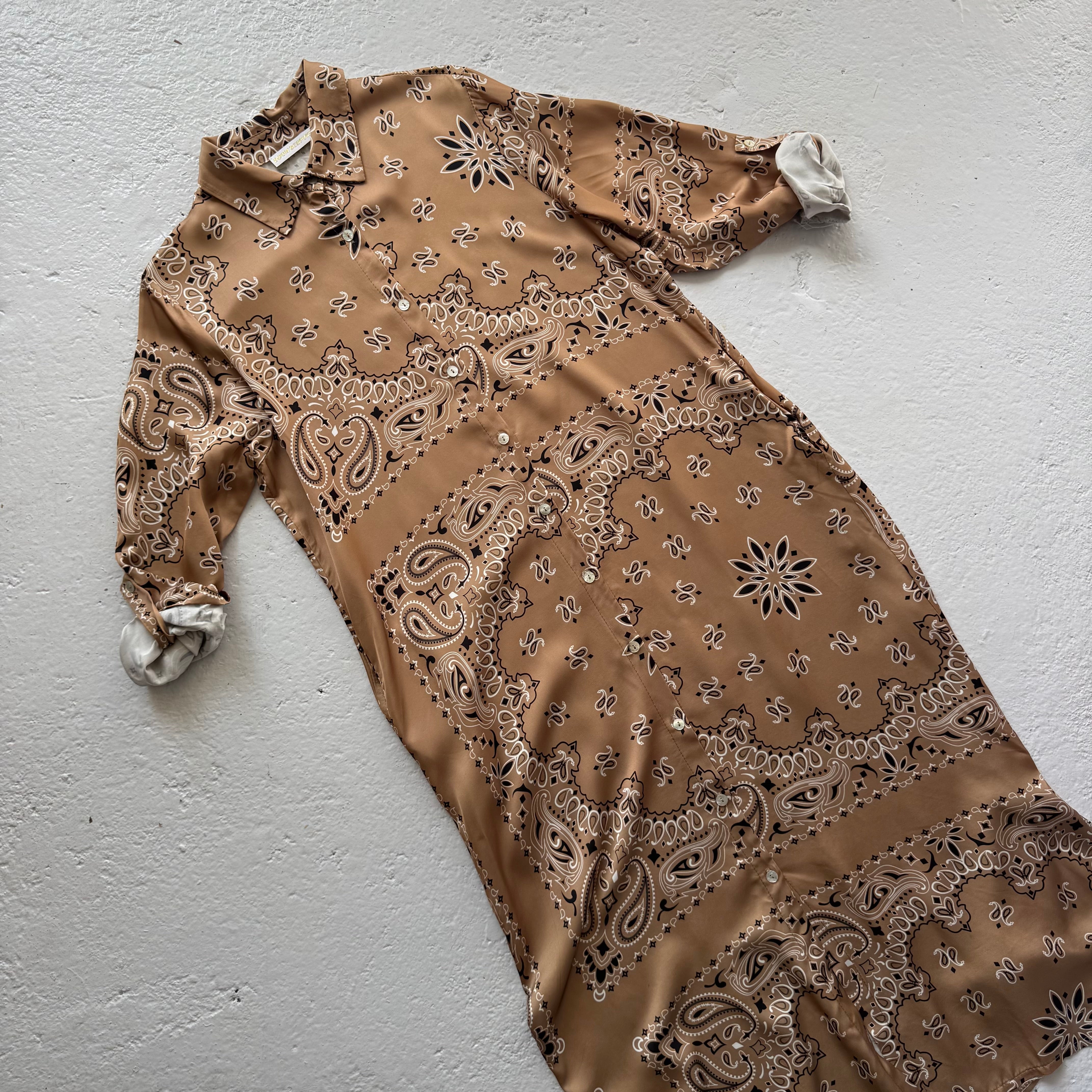 ‘ICED LATTE’ BEIGE BANDANA SILK MAXI SHIRT DRESS