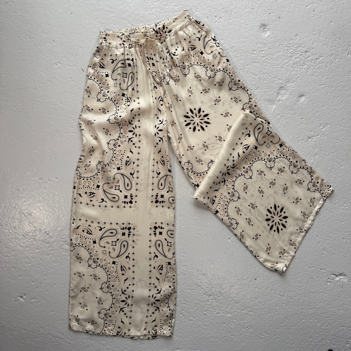‘COCONUT’ CREAM BANDANA SILK TROUSERS CO-ORD