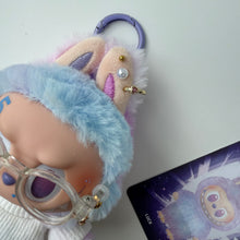 Load image into Gallery viewer, ´WHITE T & JEANS’ LUCK BIG ENERGY BOOM BESPOKE LABUBU