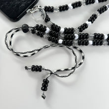 Load image into Gallery viewer, ´BOOMONO’ BLACK & WHITE ADJUSTABLE CROSSBODY PHONE STRAP