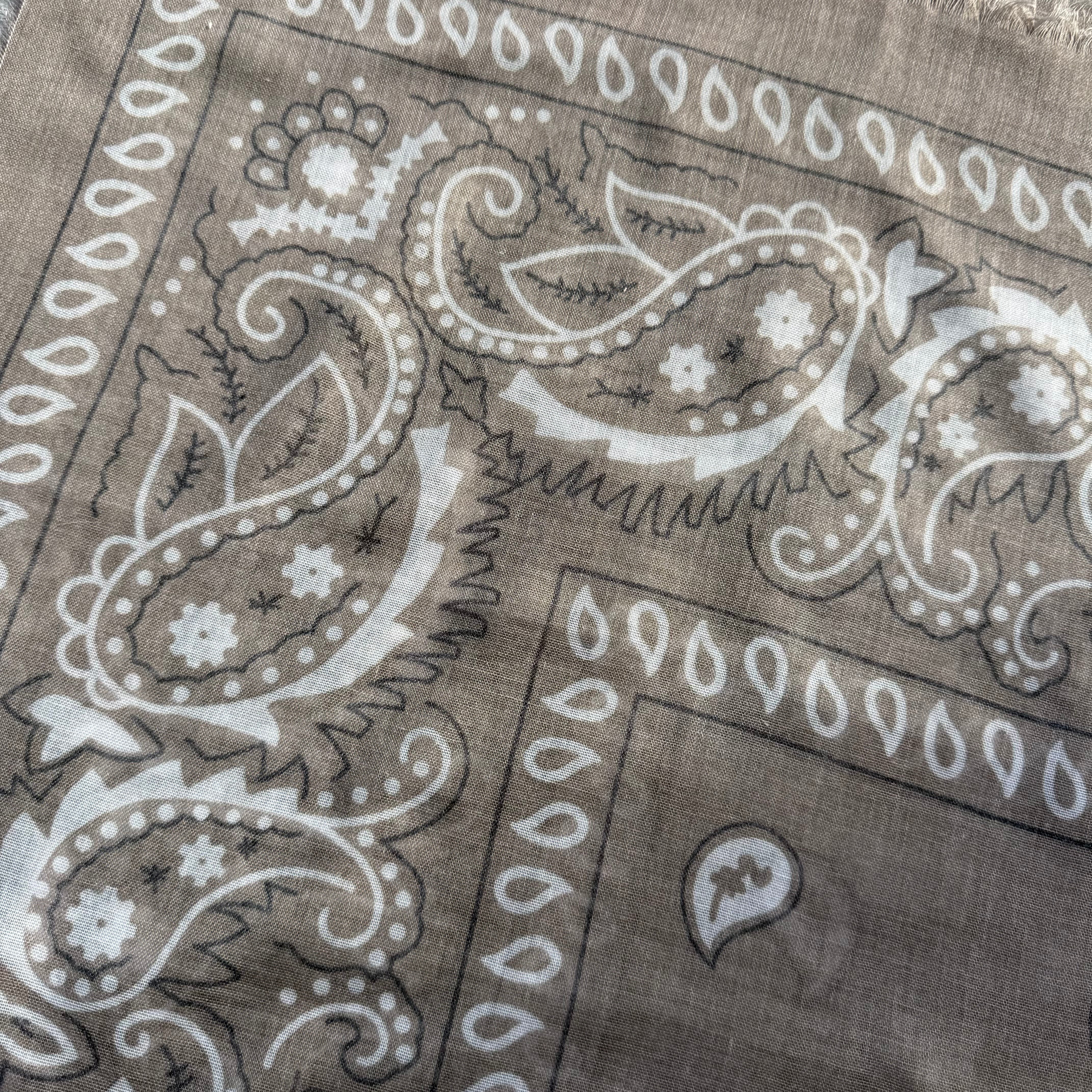 ‘TEA’ TAUPE THE MULTIWAY SQUARE BANDANA SCARF