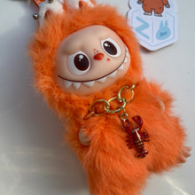 Load image into Gallery viewer, ´LOBSTER’ ‘Z’ PIN FOR LOVE (MINI) BOOM BESPOKE LABUBU

