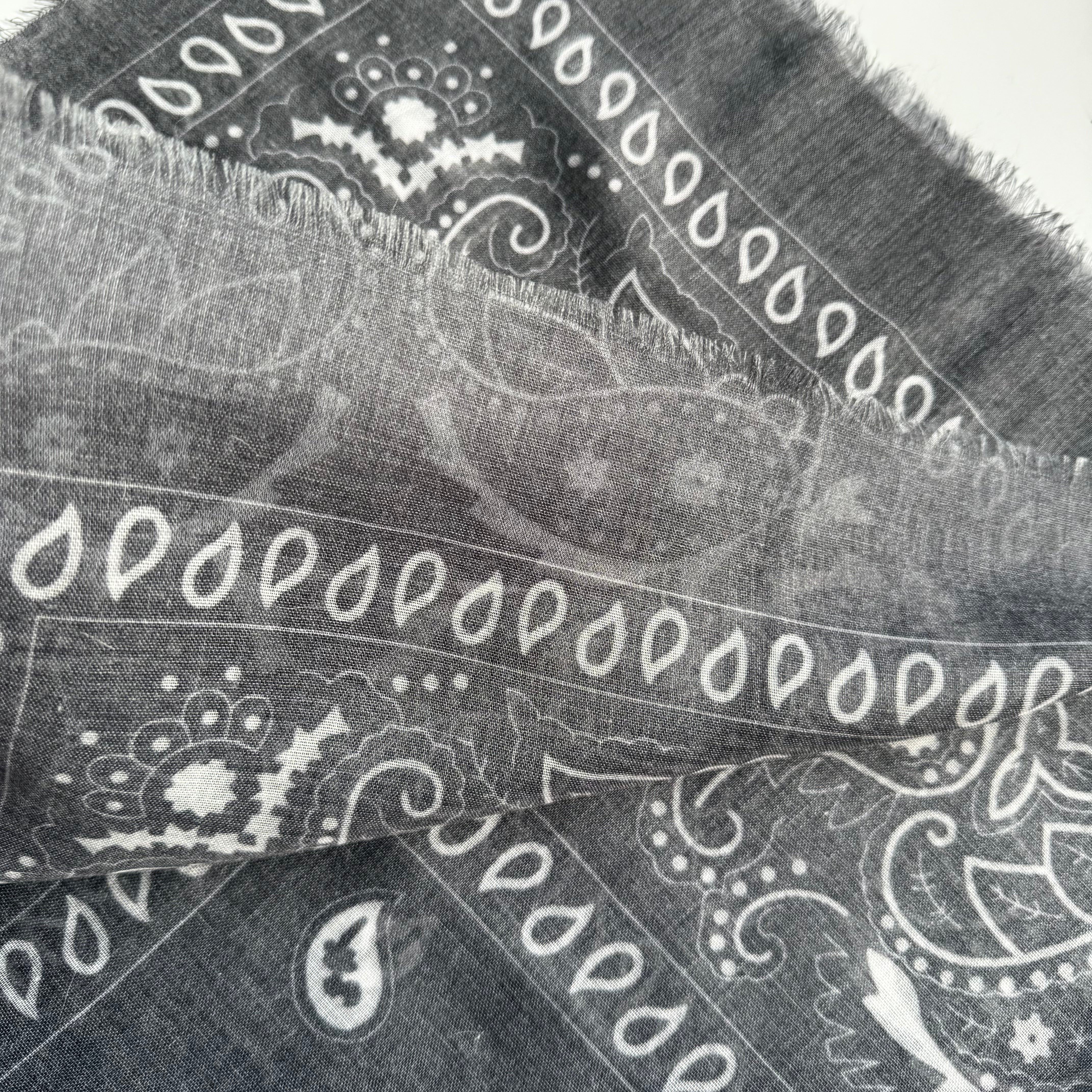 ‘COAL’ BLACK THE MULTIWAY SQUARE BANDANA SCARF
