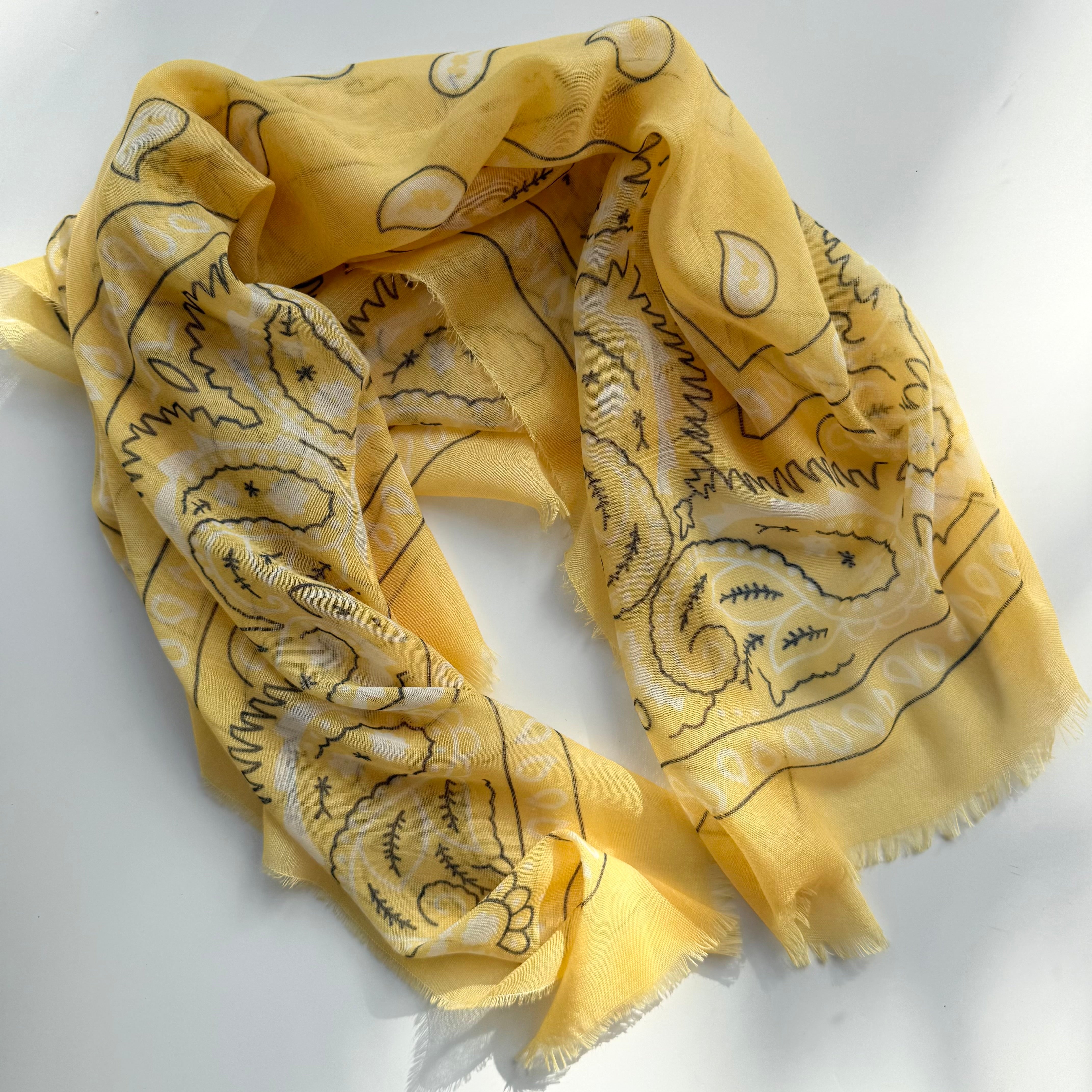 ‘LEMON’ YELLOW THE MULTIWAY SQUARE BANDANA SCARF