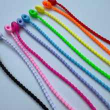 Load image into Gallery viewer, RUBBER ADJUSTABLE BAG CHARM CONNECTOR
