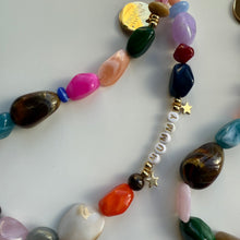 Load image into Gallery viewer, ‘PEBBLE POP’ BOOM BESPOKE PHONE BEADS
