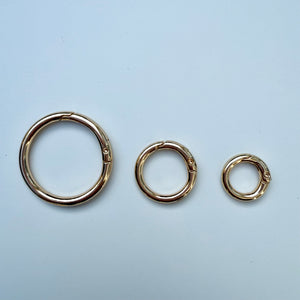 GOLD O RING CHARM CONNECTOR FOR BAG CHARMS