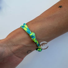 Load image into Gallery viewer, BLUE EYE BEAD ROPE BRACELET
