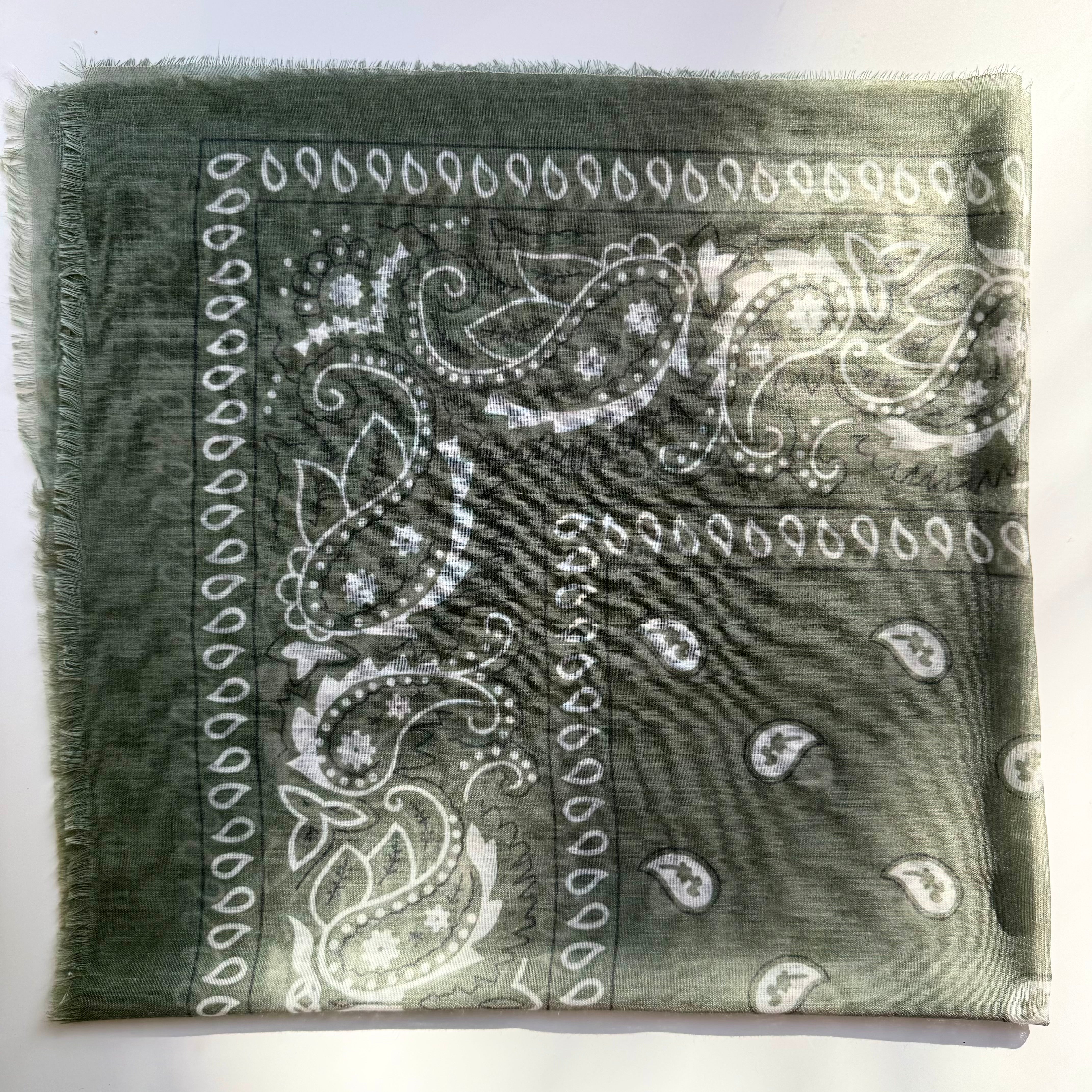 ‘AVOCADO’ GREEN THE MULTIWAY SQUARE BANDANA SCARF